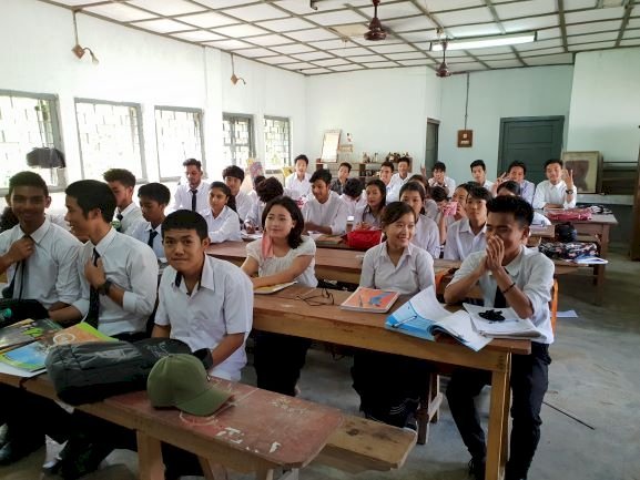 No physics teacher in the government school of Arunachal Pradesh, Ruhi steps in